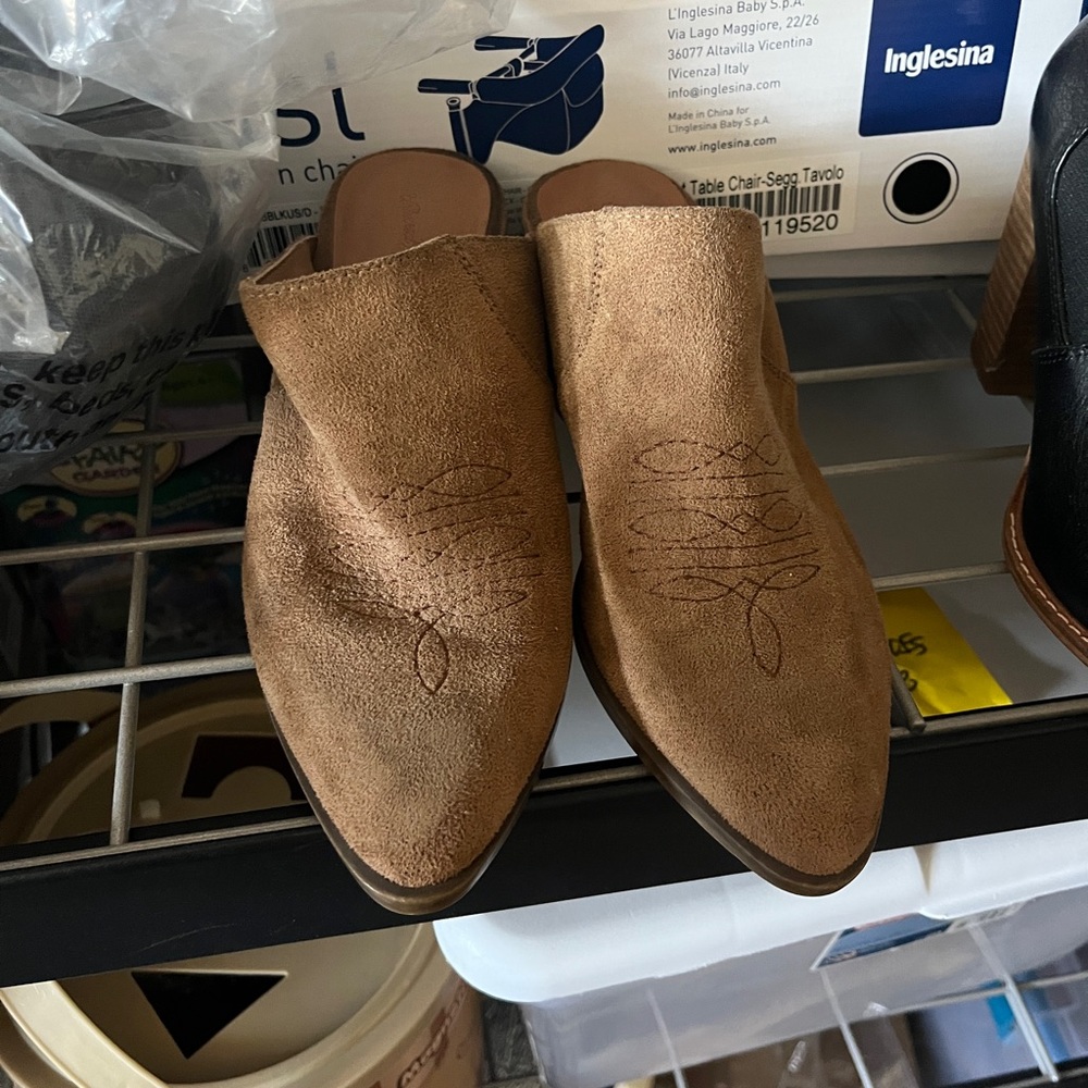 Universal Thread Western Mules 5.5